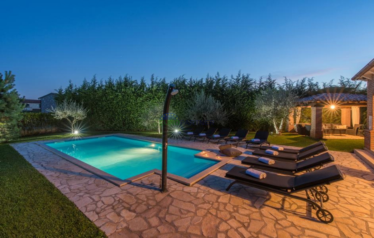 House For sale - ISTARSKA VIŠNJAN