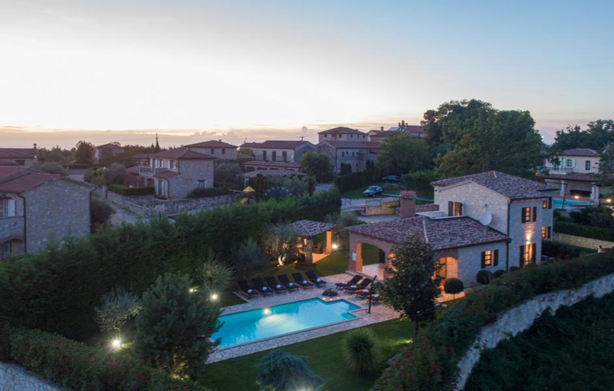 House For sale - ISTARSKA VIŠNJAN