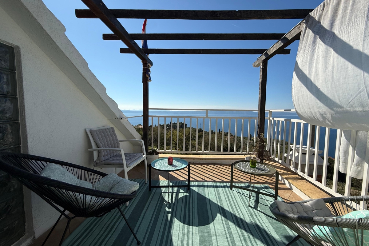 Kuća Na prodaju - SPLITSKO-DALMATINSKA MAKARSKA