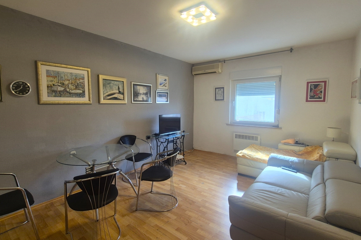 House For sale - SPLITSKO-DALMATINSKA SPLIT