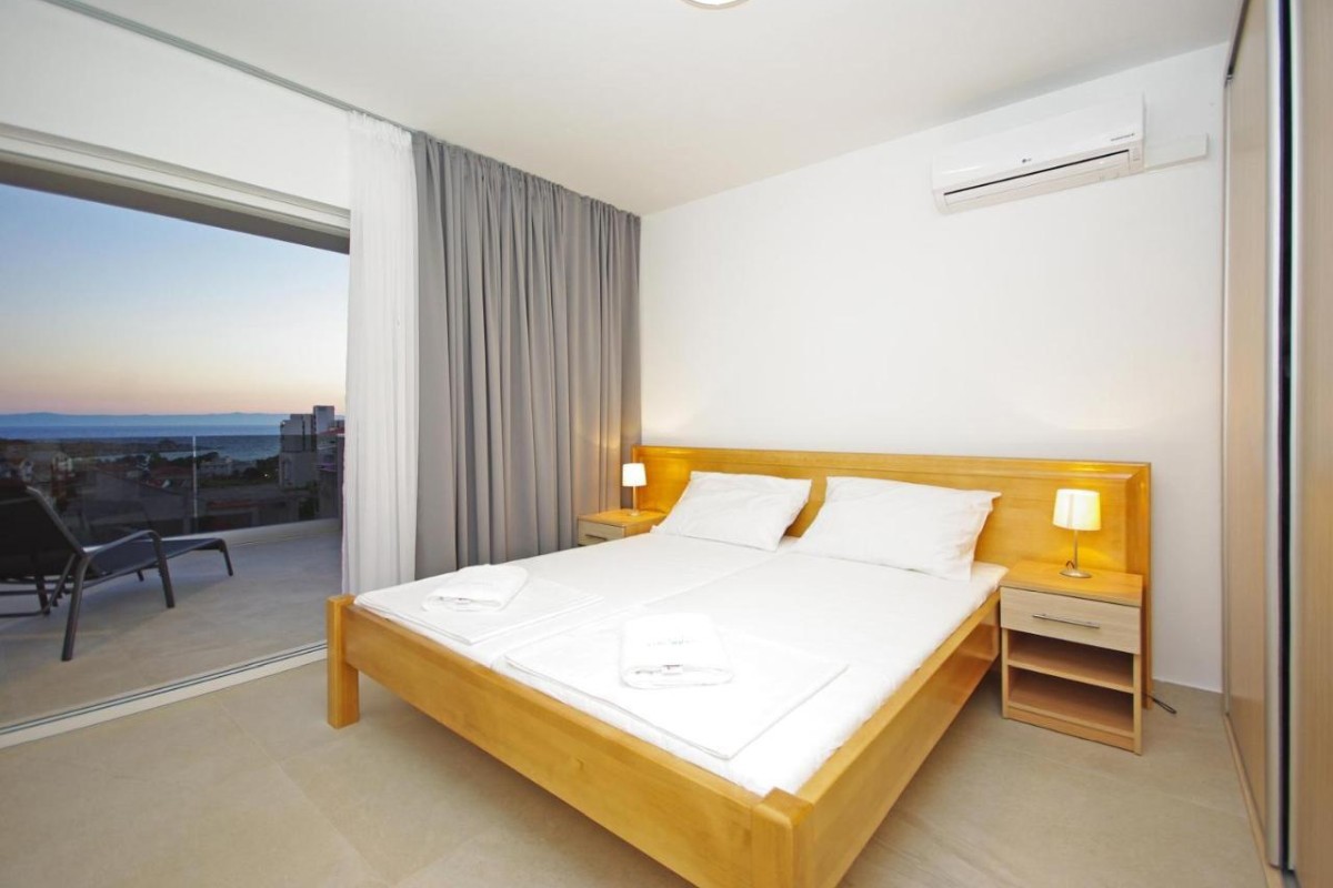 Flat For sale - SPLITSKO-DALMATINSKA MAKARSKA