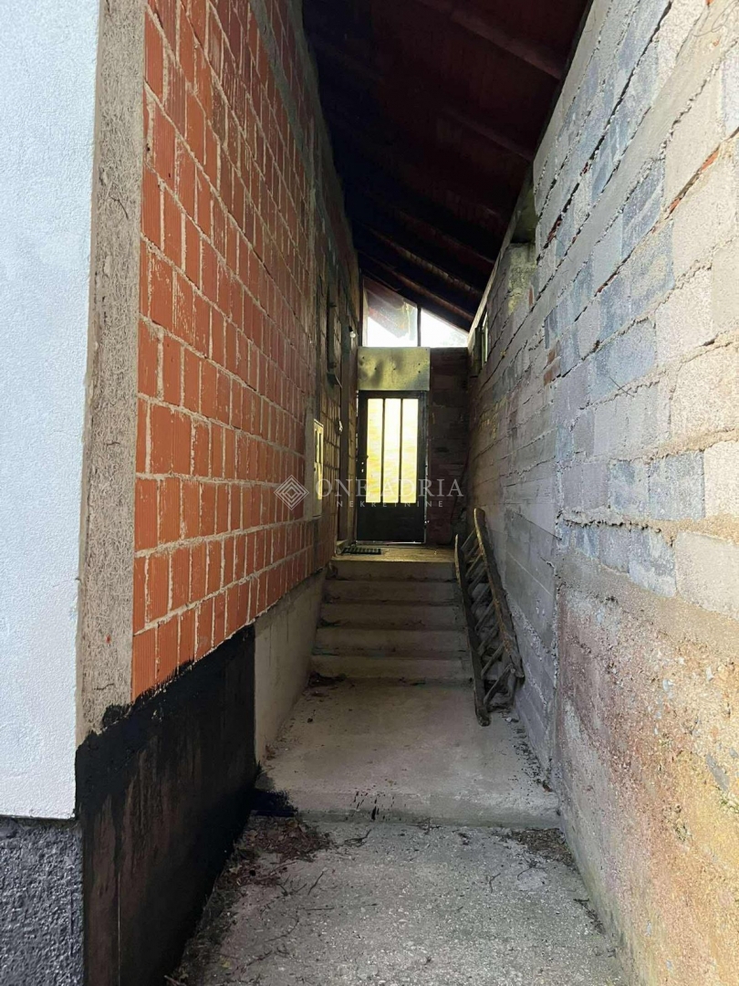 House For sale - LIČKO-SENJSKA UDBINA