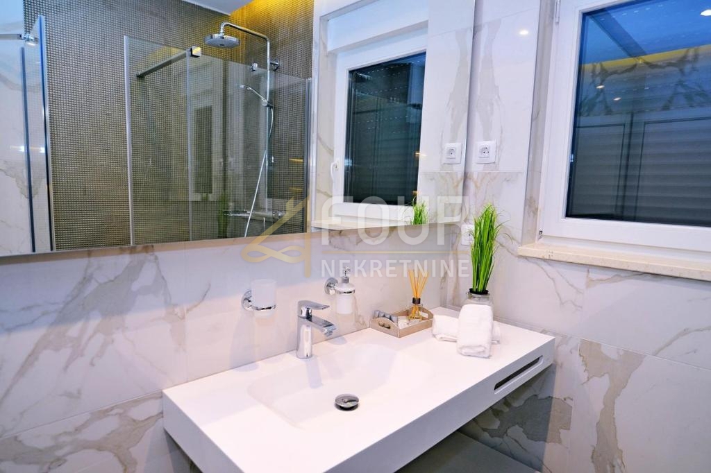 Haus Zu verkaufen - PRIMORSKO-GORANSKA OPATIJA