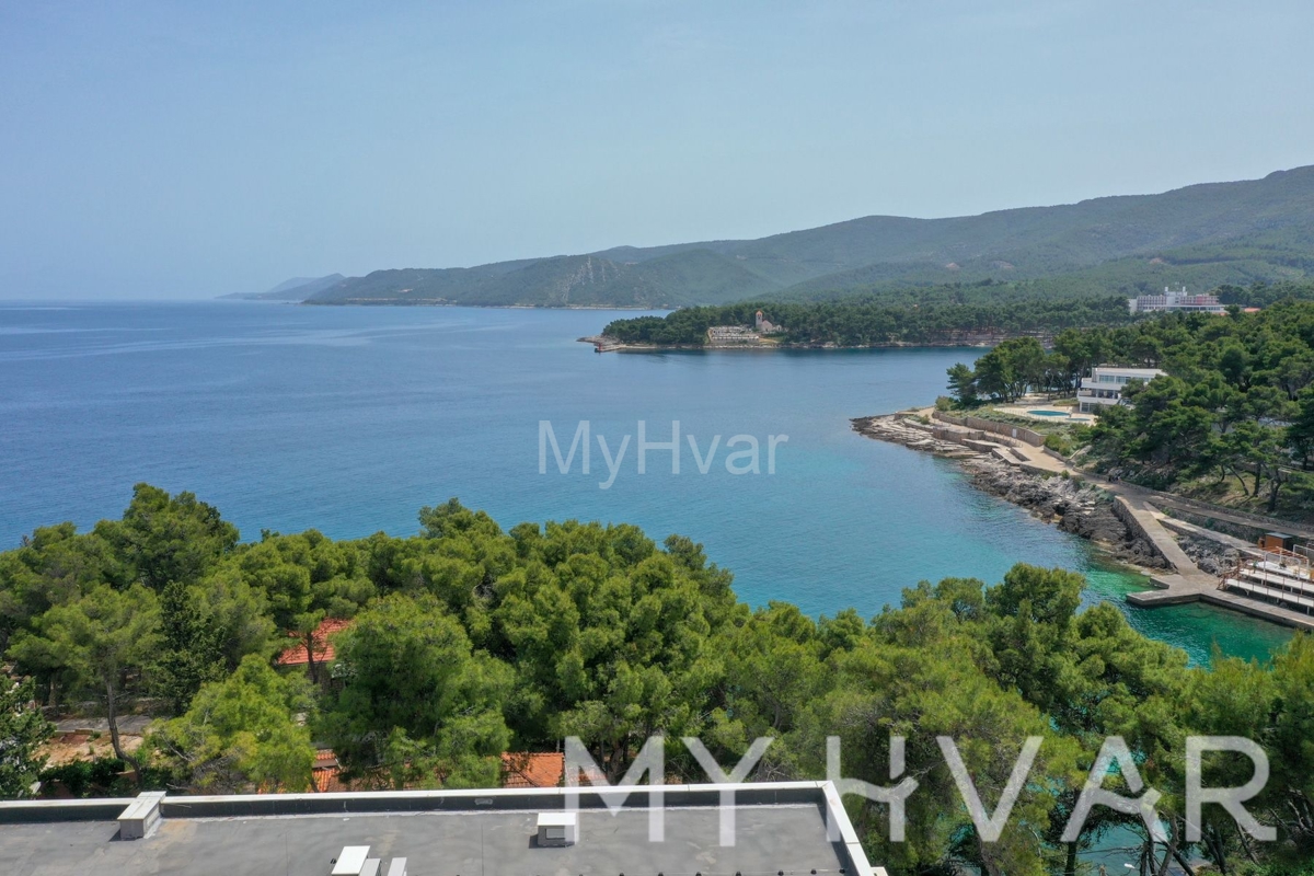 House For sale - SPLITSKO-DALMATINSKA JELSA