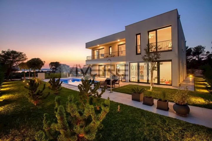 Casa in vendita 250 m² – Šibenik