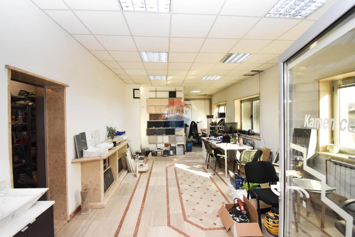 Poslovni prostor Na prodaju - SISAČKO-MOSLAVAČKA PETRINJA