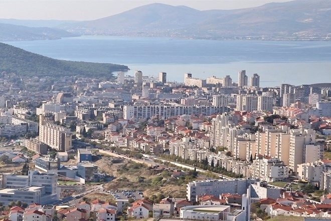 Lokal użytkowy do wynajęcia 50 m² – Split