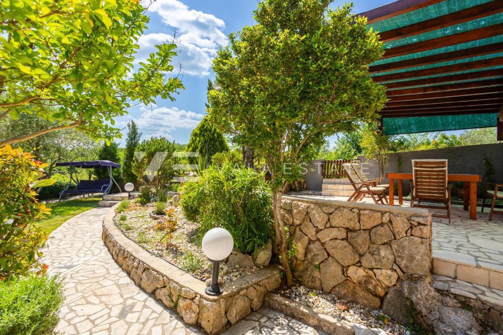 Casa In vendita - PRIMORSKO-GORANSKA KRK