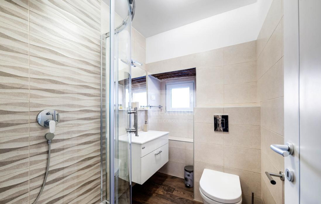 Appartement À vendre - ŠIBENSKO-KNINSKA ŠIBENIK