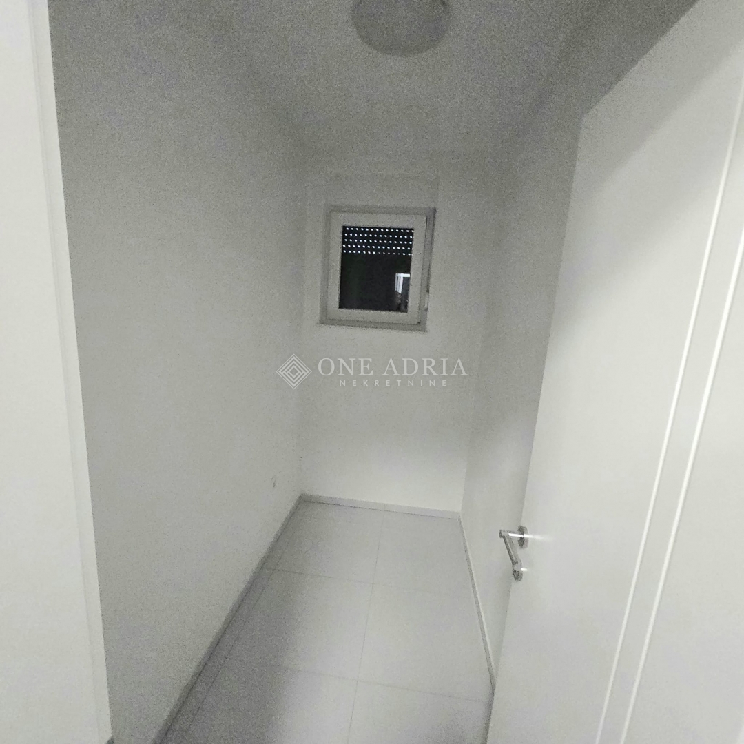 Flat For sale - Primorsko-goranska Novi Vinodolski - foto 5/14
