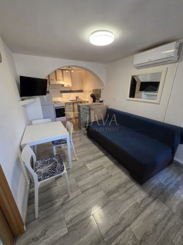 Stan za najam 35 m² – Kraljevica