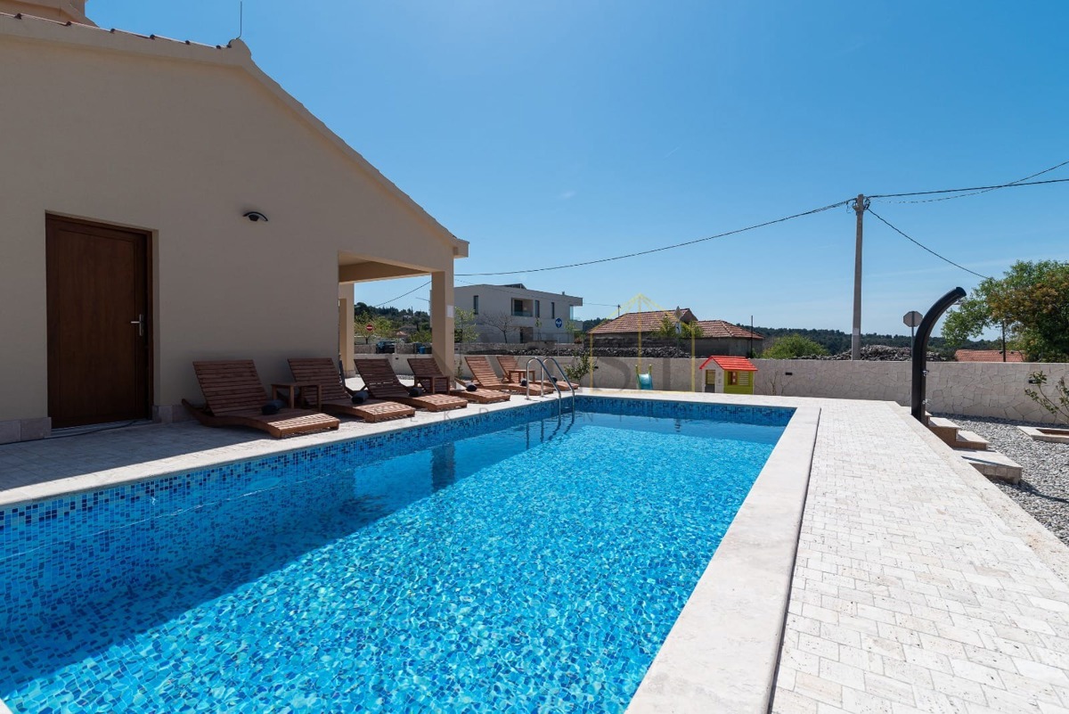 Haus Zu verkaufen - SPLITSKO-DALMATINSKA TROGIR