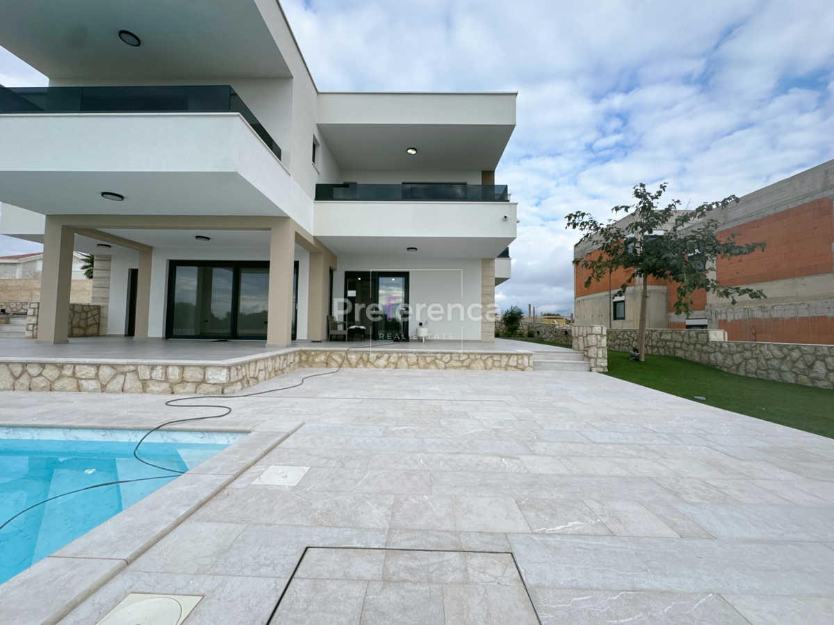 Haus Zu verkaufen - LIČKO-SENJSKA NOVALJA
