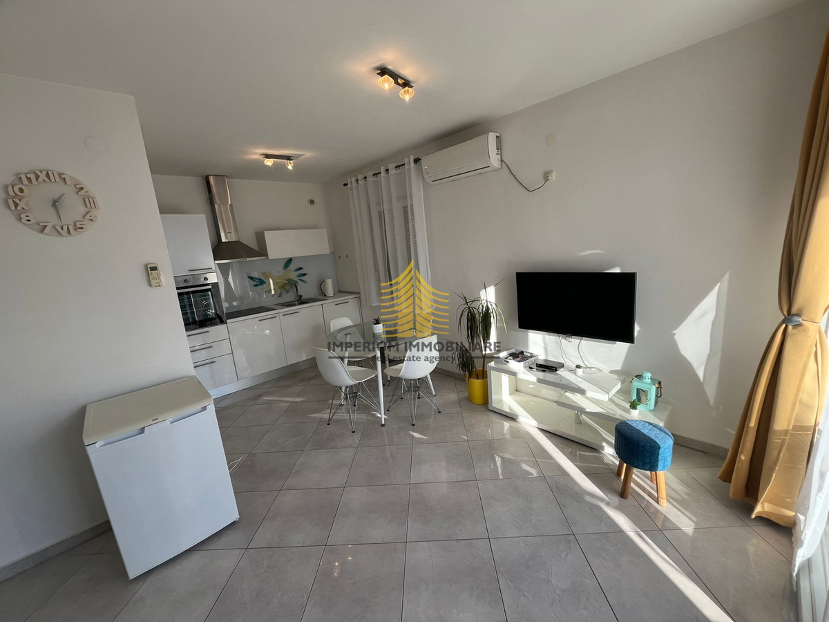 Flat For rent - SPLITSKO-DALMATINSKA SPLIT