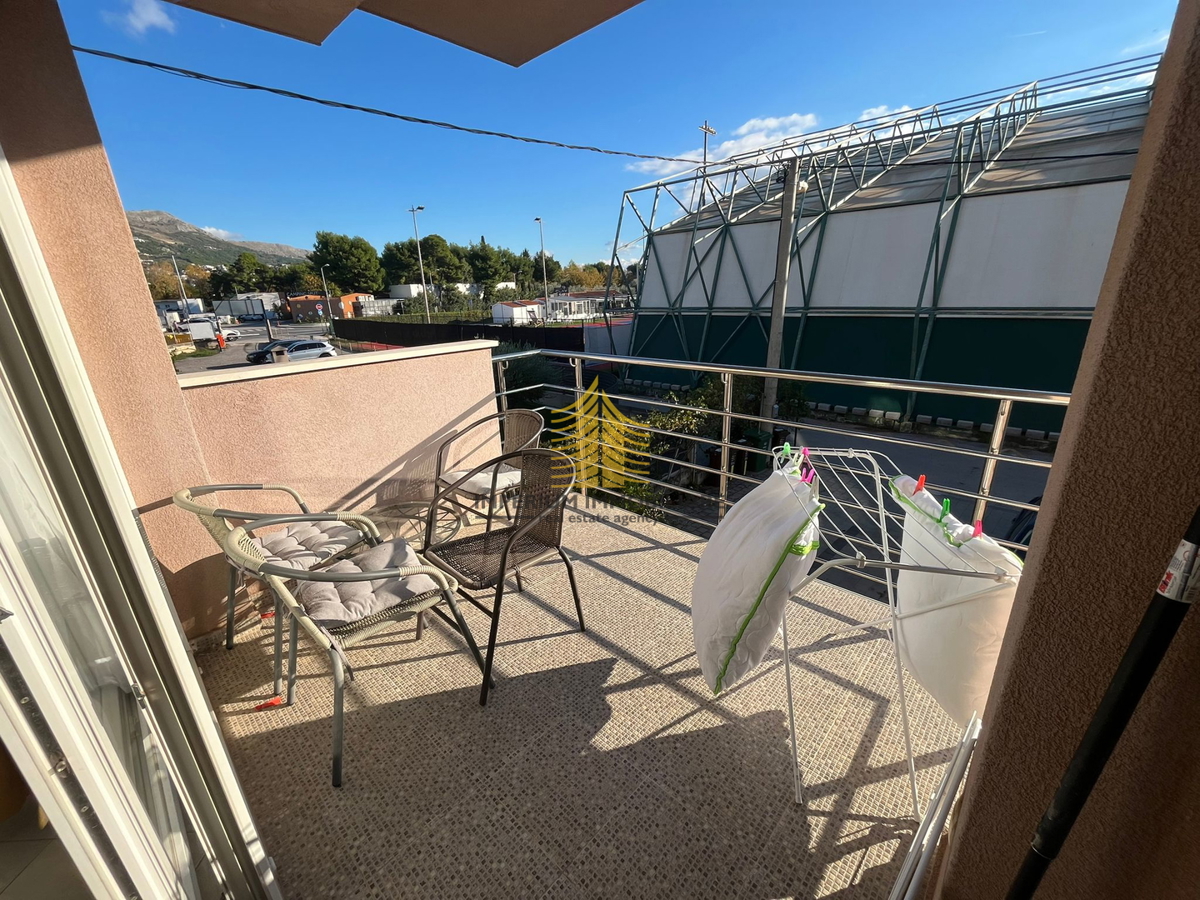 Flat For rent - SPLITSKO-DALMATINSKA SPLIT