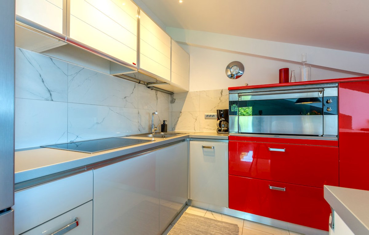 Apartmán Na predaj - SPLITSKO-DALMATINSKA DUGI RAT