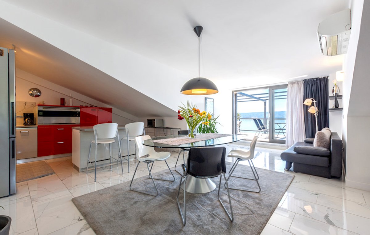 Apartmán Na predaj - SPLITSKO-DALMATINSKA DUGI RAT