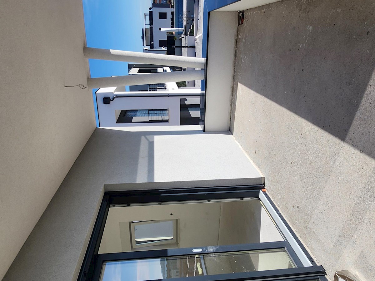 Flat For sale - ŠIBENSKO-KNINSKA VODICE