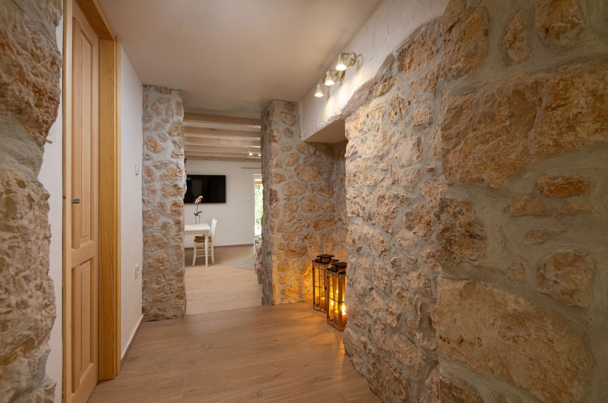 Kuća Na prodaju - PRIMORSKO-GORANSKA VINODOLSKA OPĆINA