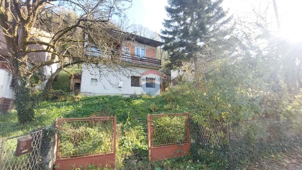 Hiša Na predaj - ZAGREBAČKA ZAPREŠIĆ