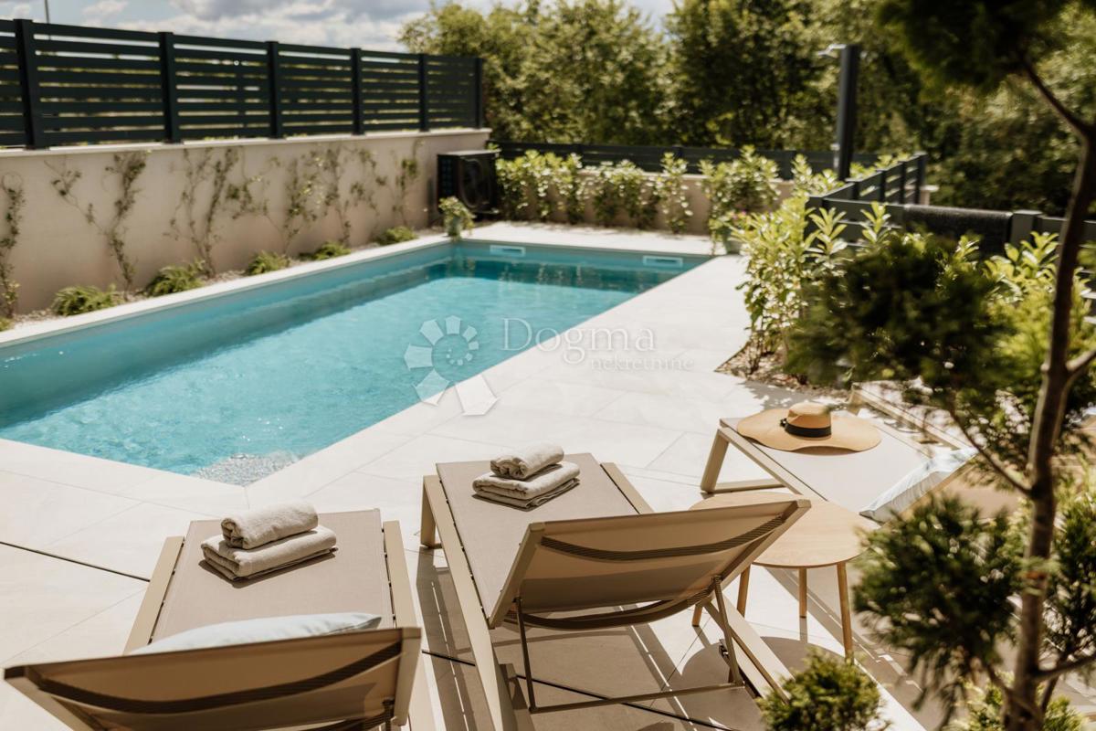 Maison À vendre - ISTARSKA TAR-VABRIGA