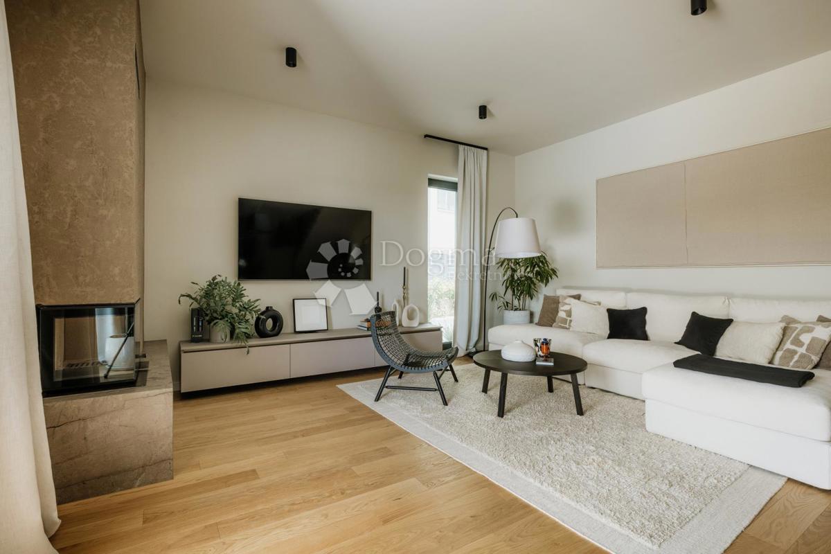 Maison À vendre - ISTARSKA TAR-VABRIGA