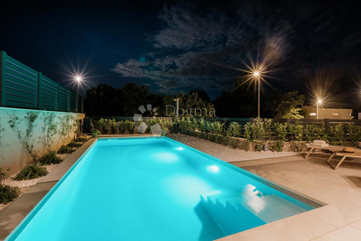 Maison À vendre - ISTARSKA TAR-VABRIGA
