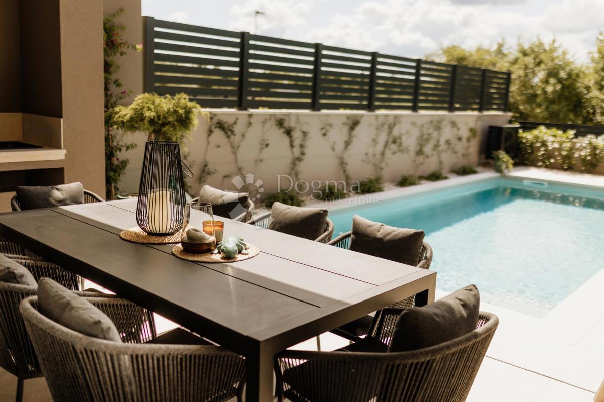 Maison À vendre - ISTARSKA TAR-VABRIGA