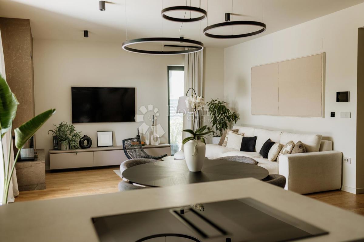 Maison À vendre - ISTARSKA TAR-VABRIGA