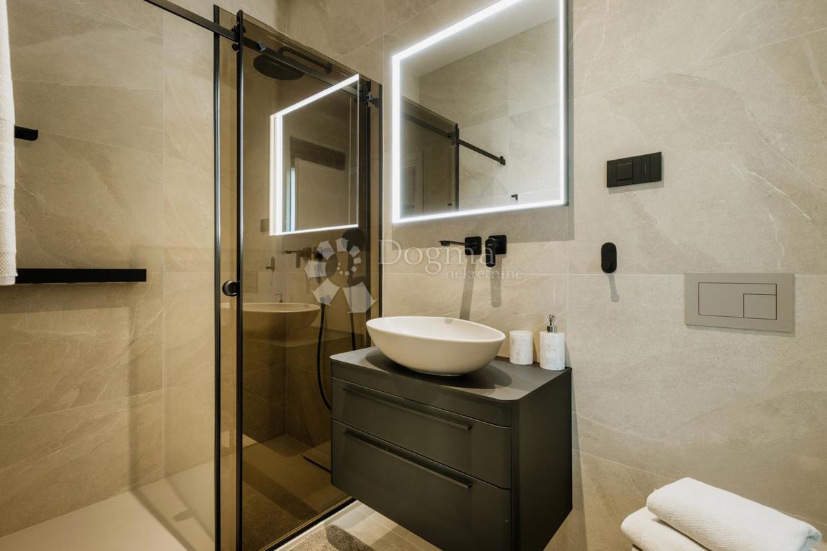 Maison À vendre - ISTARSKA TAR-VABRIGA