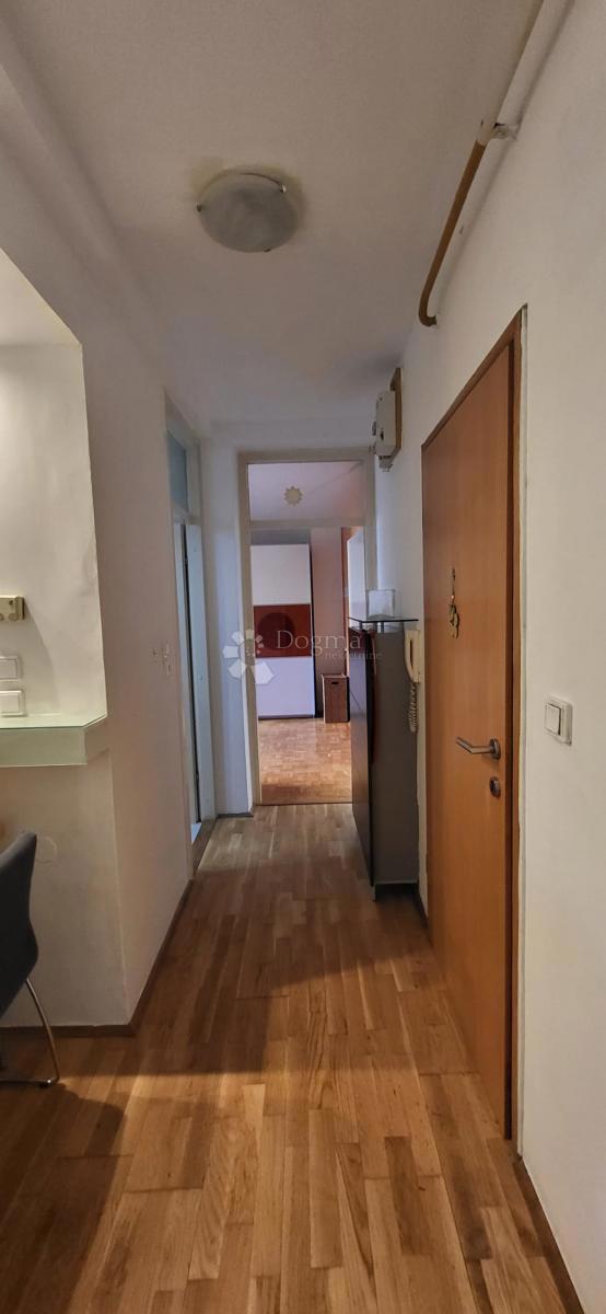 Appartamento In vendita - OSJEČKO-BARANJSKA OSIJEK