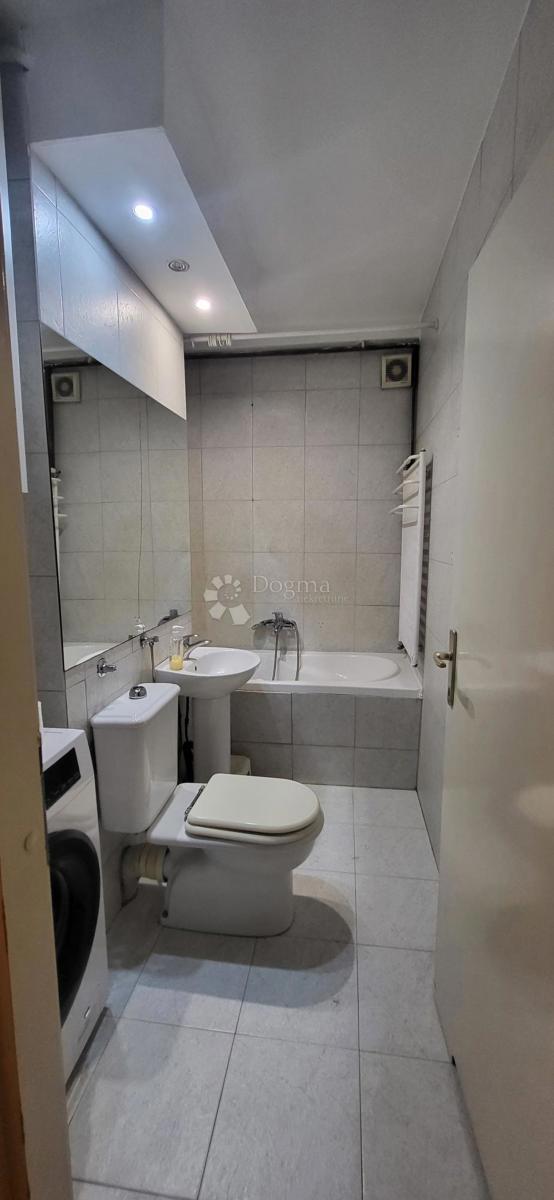 Appartamento In vendita - OSJEČKO-BARANJSKA OSIJEK