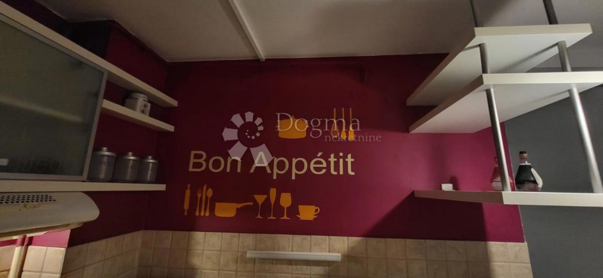 Appartamento In vendita - OSJEČKO-BARANJSKA OSIJEK