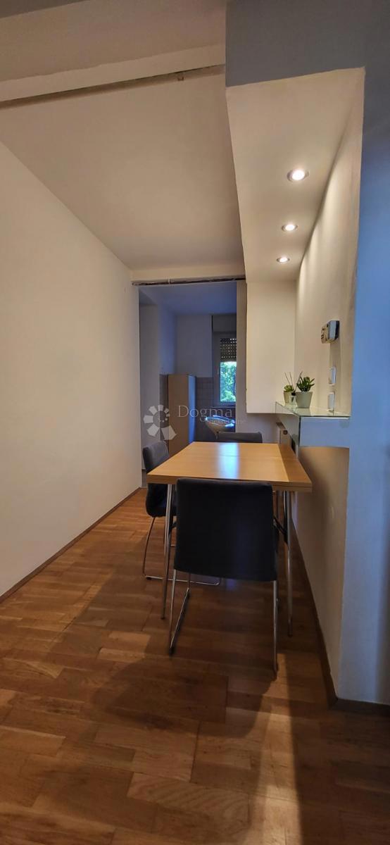 Appartamento In vendita - OSJEČKO-BARANJSKA OSIJEK