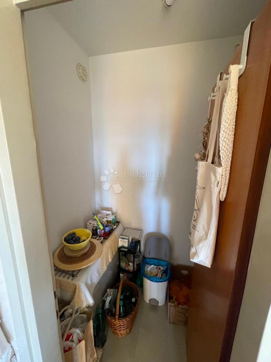 Apartment Zu verkaufen - ŠIBENSKO-KNINSKA ŠIBENIK