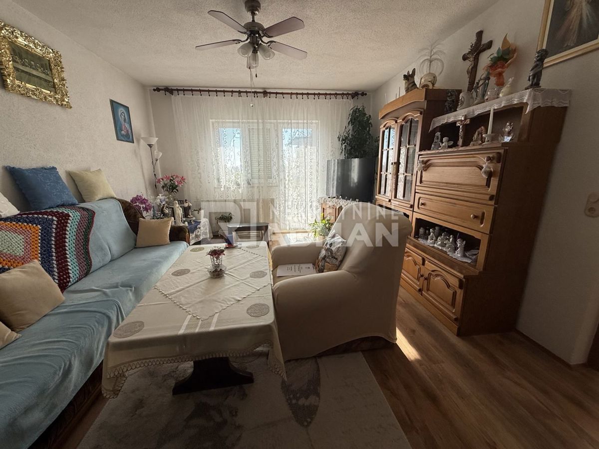 Haus Zu verkaufen - SPLITSKO-DALMATINSKA KAŠTELA