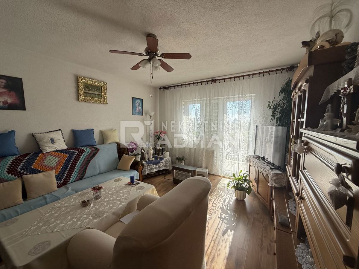 Haus Zu verkaufen - SPLITSKO-DALMATINSKA KAŠTELA