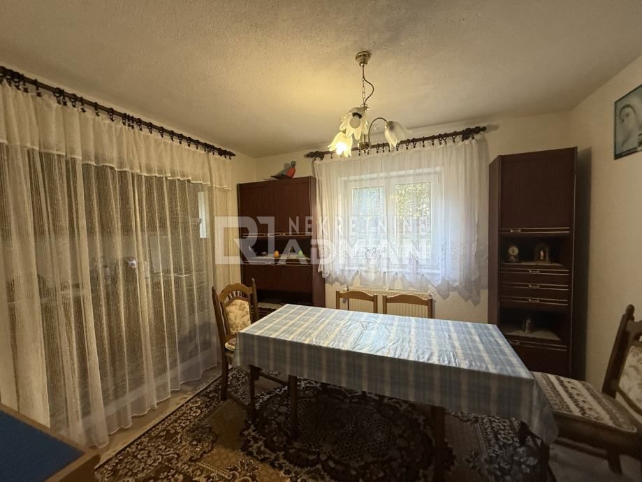 Haus Zu verkaufen - SPLITSKO-DALMATINSKA KAŠTELA