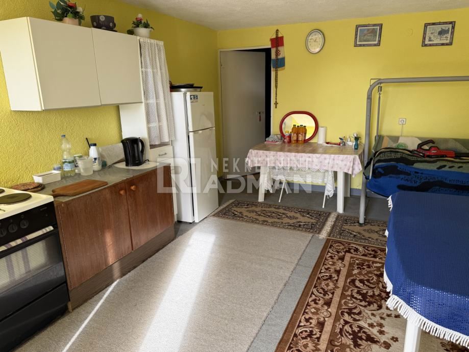 Haus Zu verkaufen - SPLITSKO-DALMATINSKA KAŠTELA
