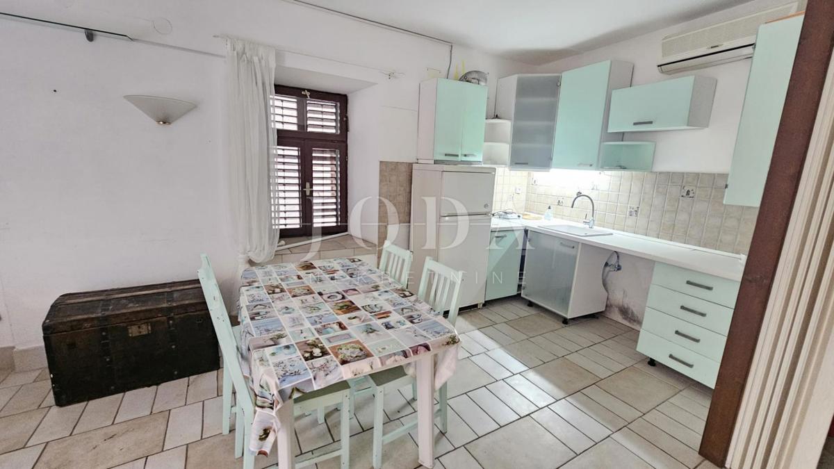 Kuća Na prodaju - PRIMORSKO-GORANSKA CRIKVENICA