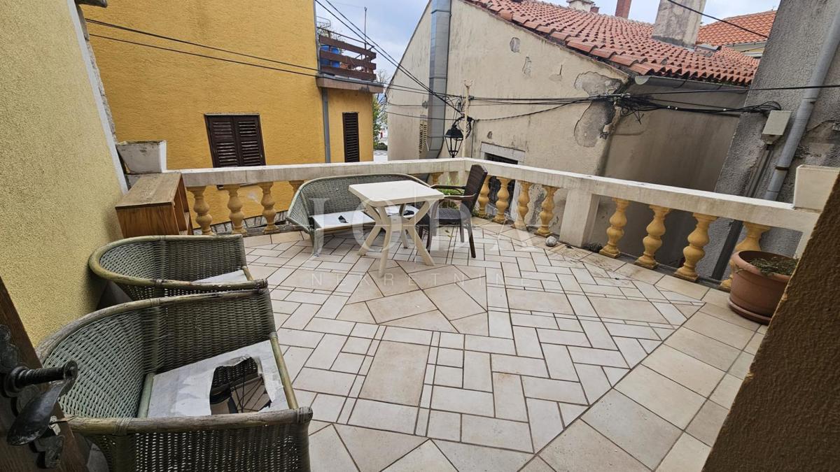 Kuća Na prodaju - PRIMORSKO-GORANSKA CRIKVENICA