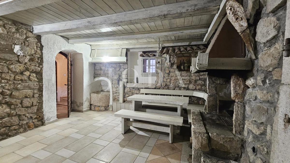 Kuća Na prodaju - PRIMORSKO-GORANSKA CRIKVENICA