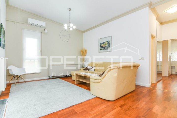 Appartement À louer - Grad Zagreb Zagreb - foto 2/15