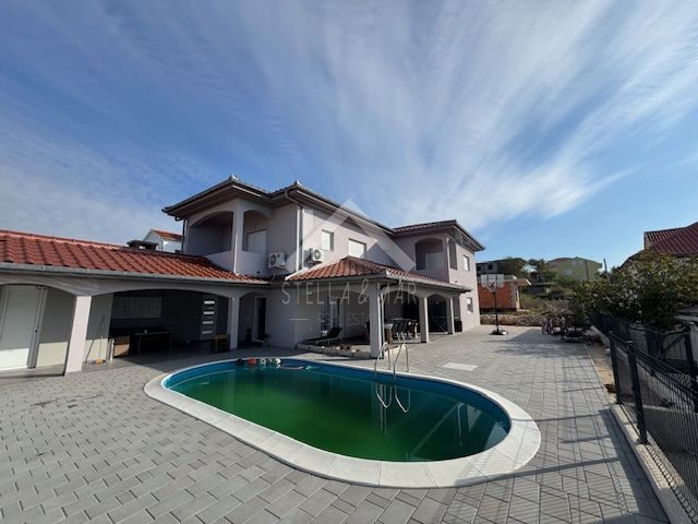 House for sale 234 m² – Ražanac