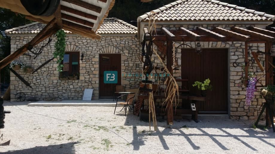 Gewerbefläche Zu verkaufen - ŠIBENSKO-KNINSKA VODICE