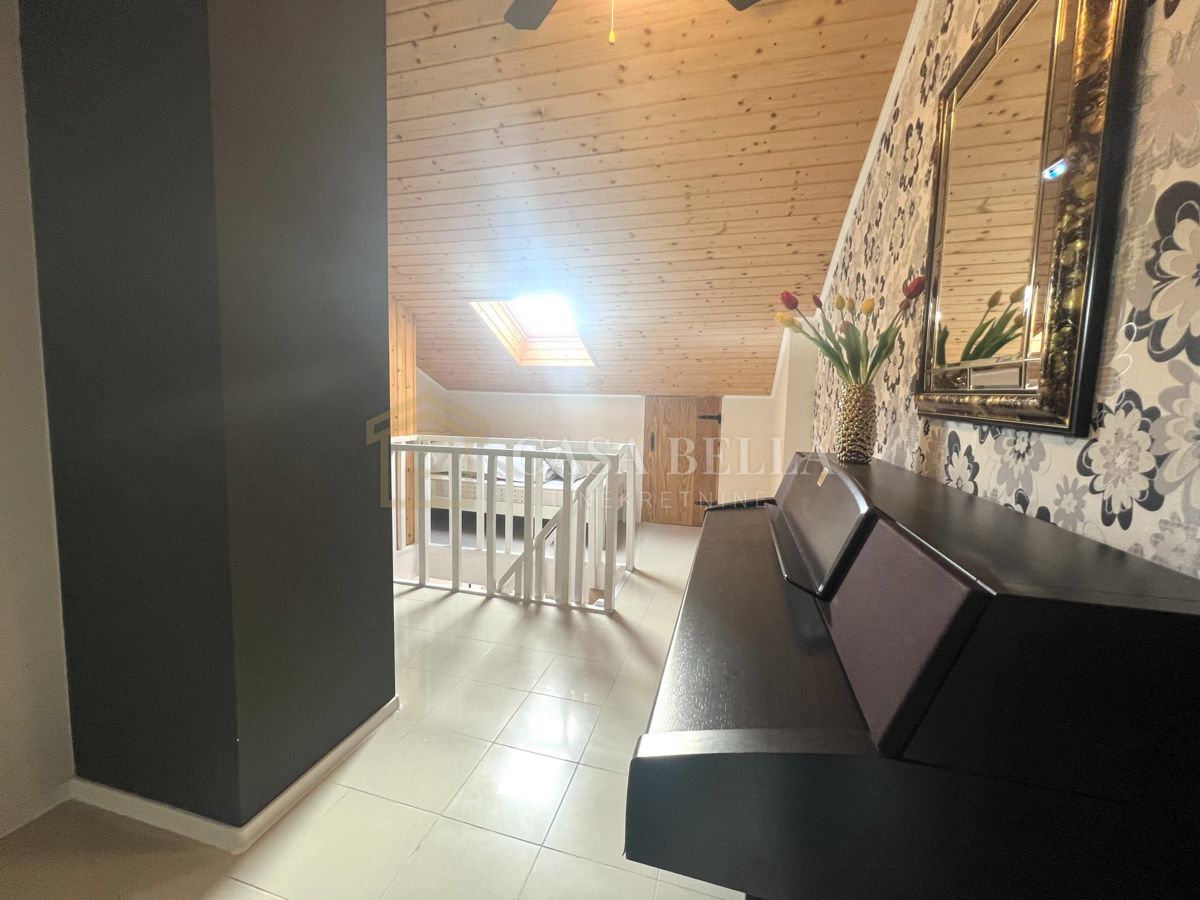 Appartamento In vendita - PRIMORSKO-GORANSKA NOVI VINODOLSKI