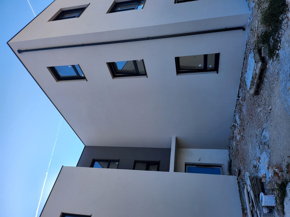 Stan Na prodaju - ŠIBENSKO-KNINSKA TRIBUNJ