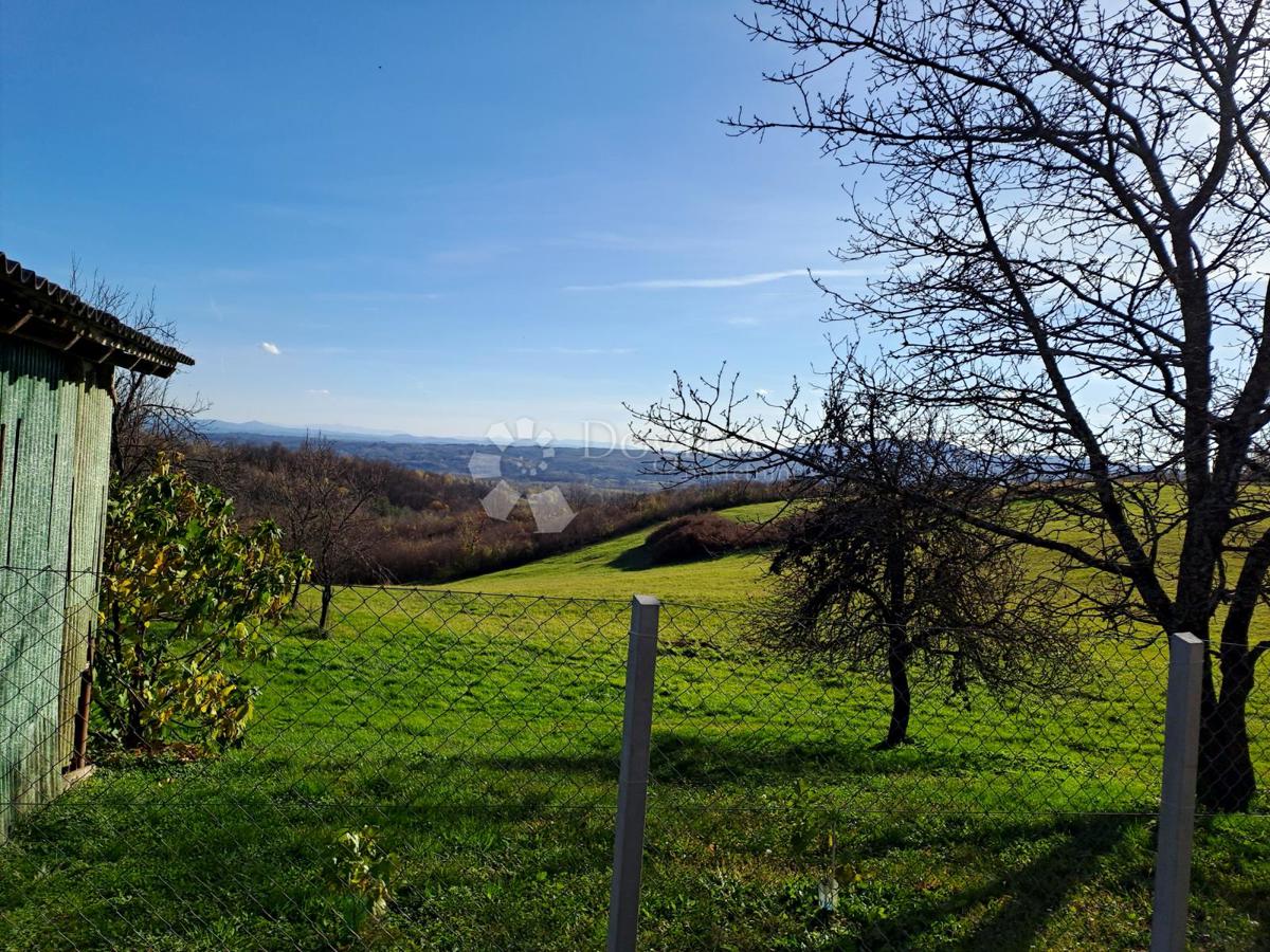 Dom Na sprzedaż - SISAČKO-MOSLAVAČKA GVOZD
