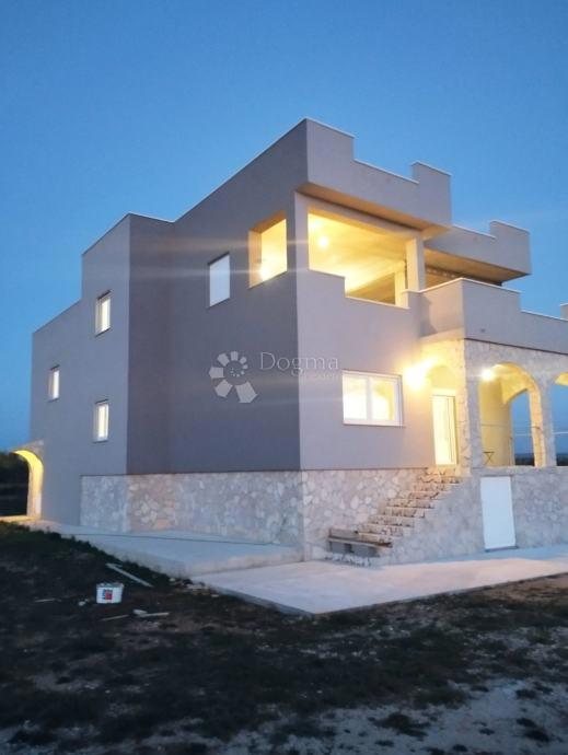 House For sale - ZADARSKA BENKOVAC