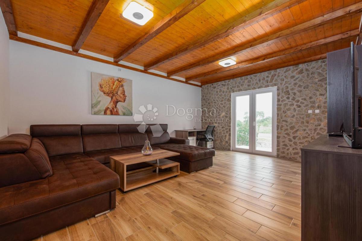 House For sale - ZADARSKA BENKOVAC